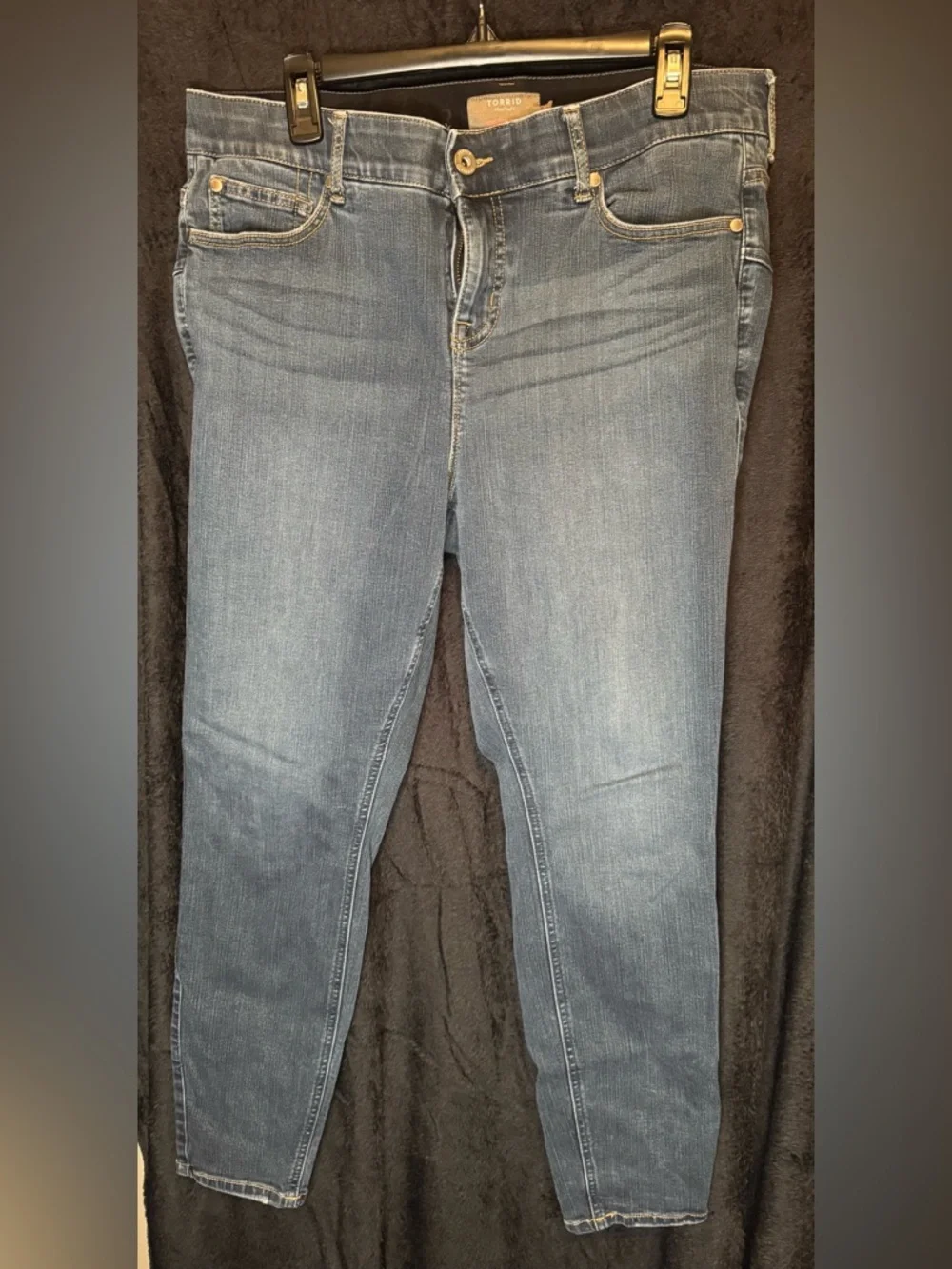 torrid Light Wash Skinny Jeans - Blue - Picture 2 of 4